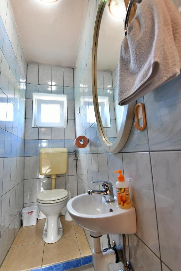 Apartment Marija Zupan 拉科维察 外观 照片